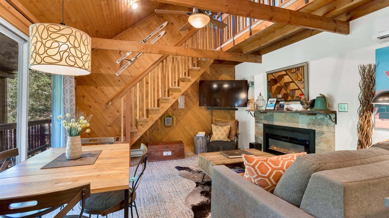 Photo of Livingroom in Garfield