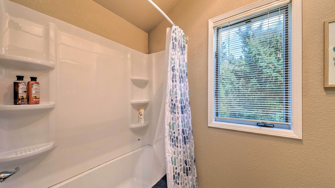 Photo of Bathroom in Cloudcroft
