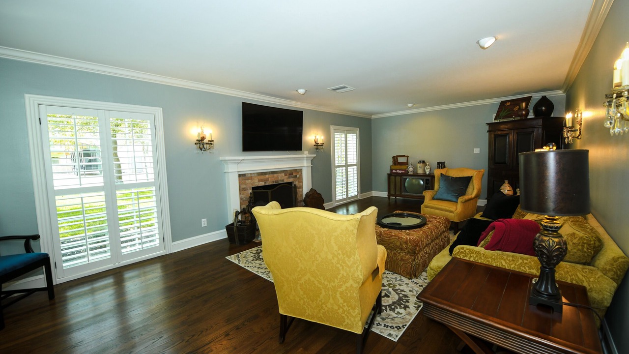 Photo of Bedroom in Woodson Village - Pershing