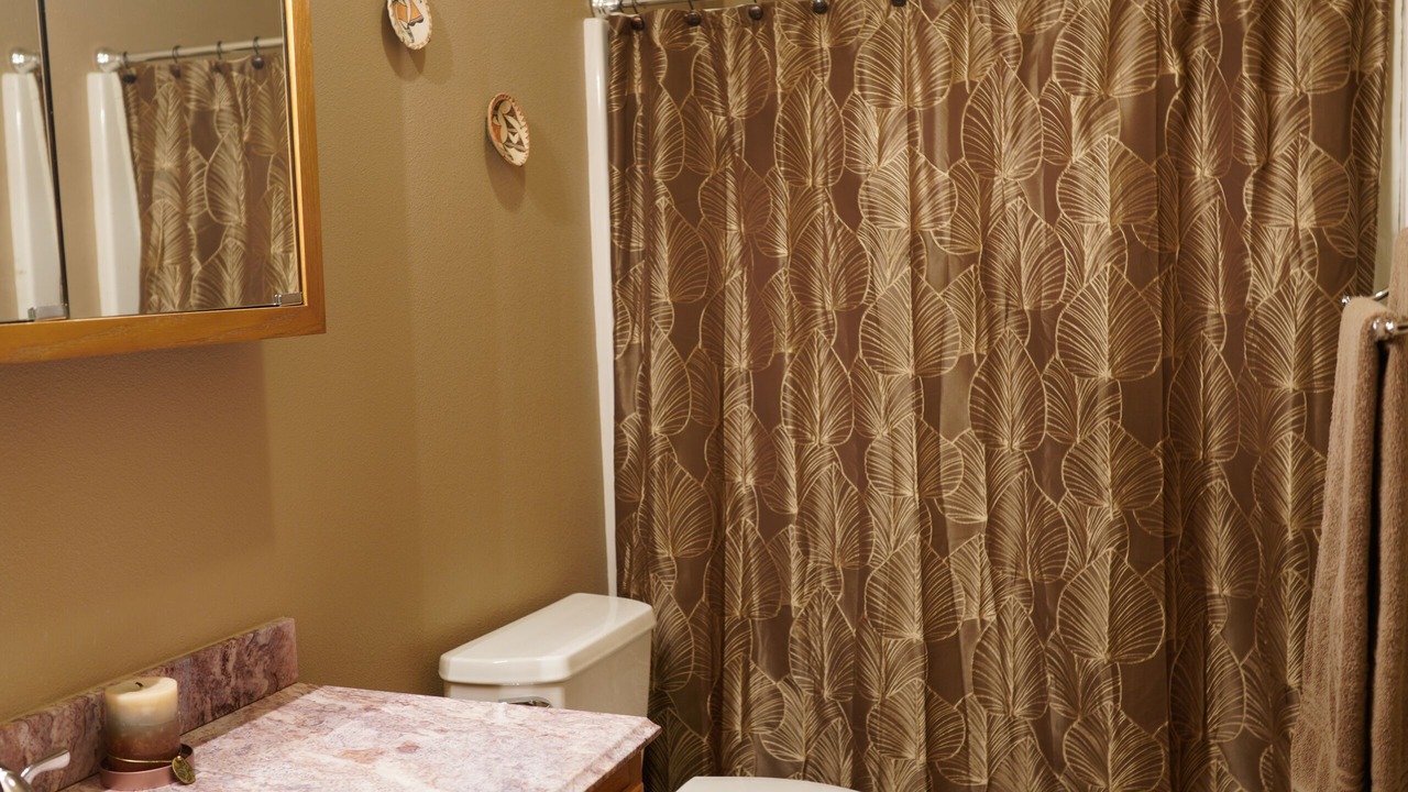 Photo of Bathroom in Alamogordo