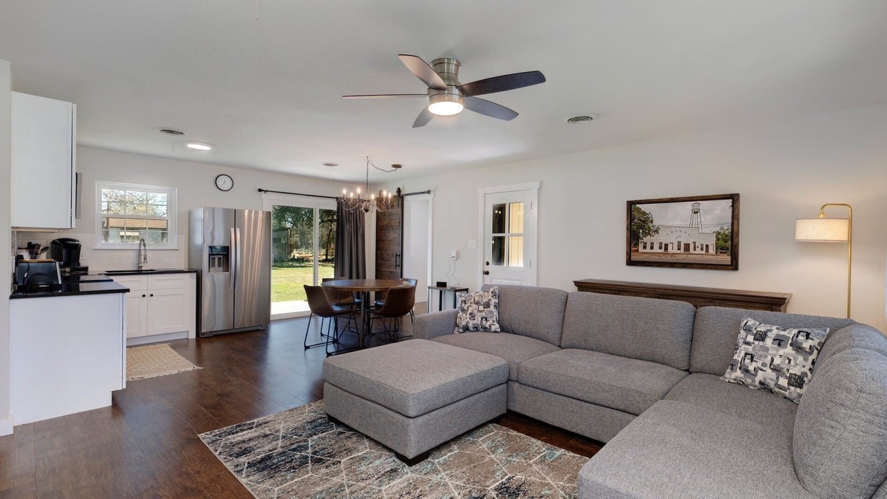 Photo of Bedroom in Dripping Springs