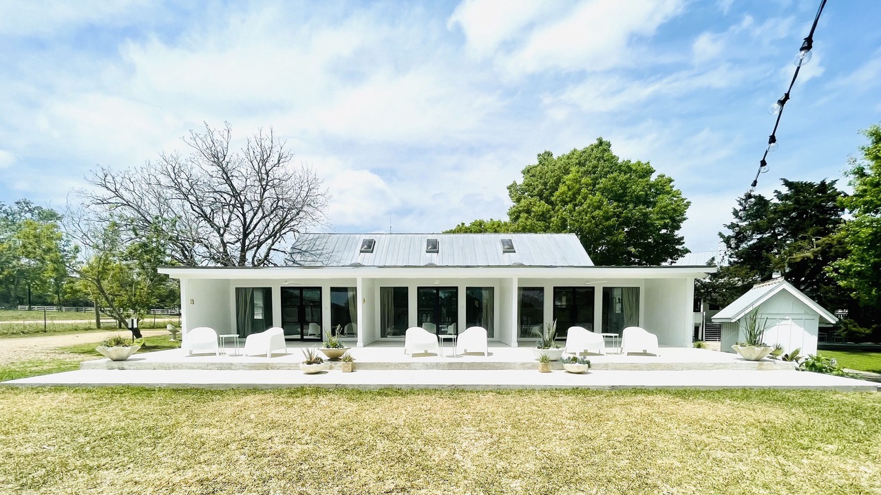 Photo of Patio Balcony in Round Top