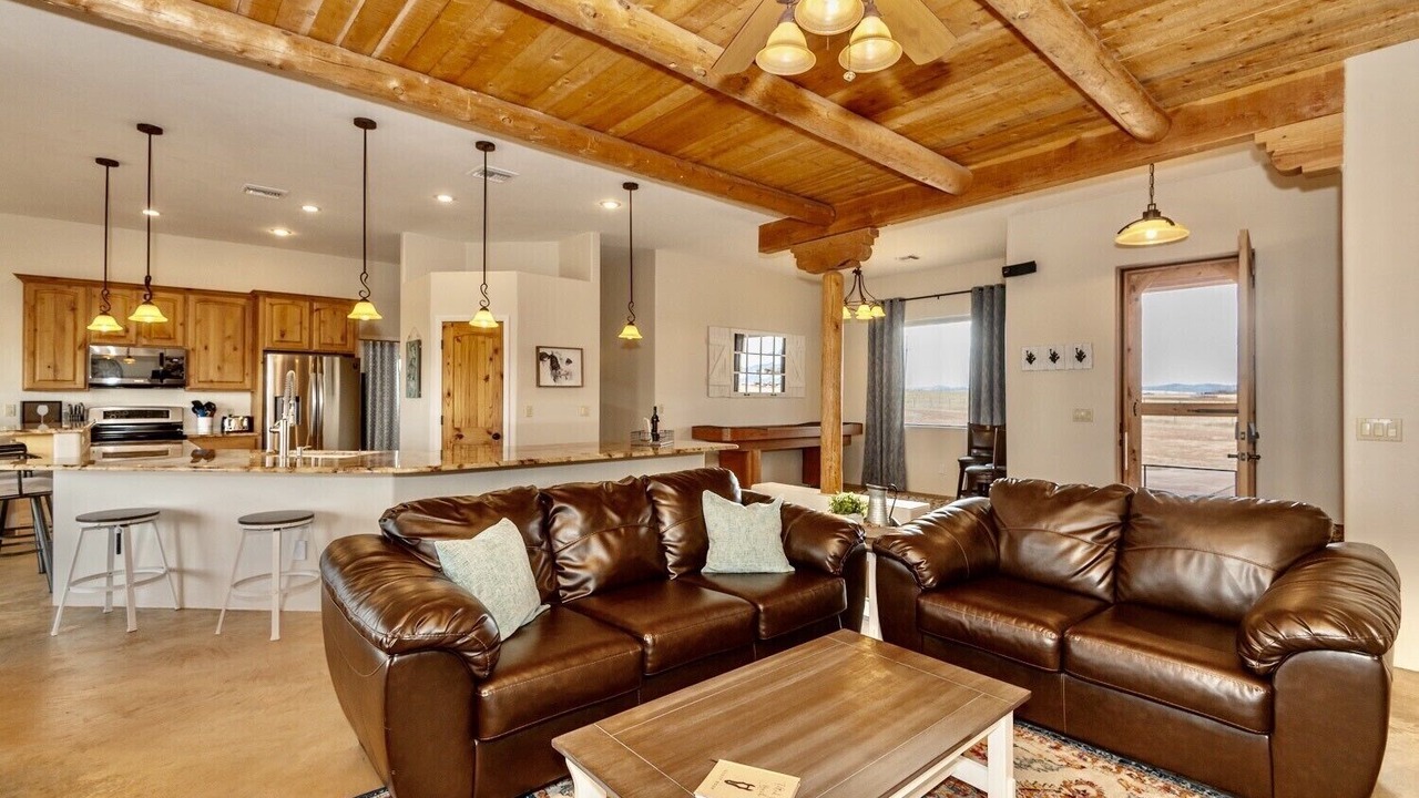 Photo of Livingroom in Elgin