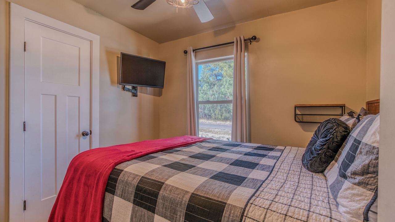 Photo of Bedroom in Ruidoso