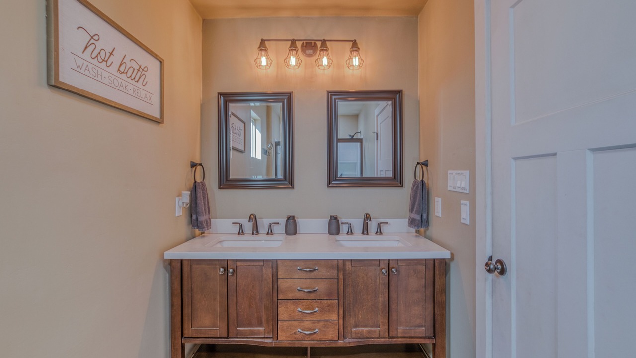 Photo of Bathroom in Ruidoso