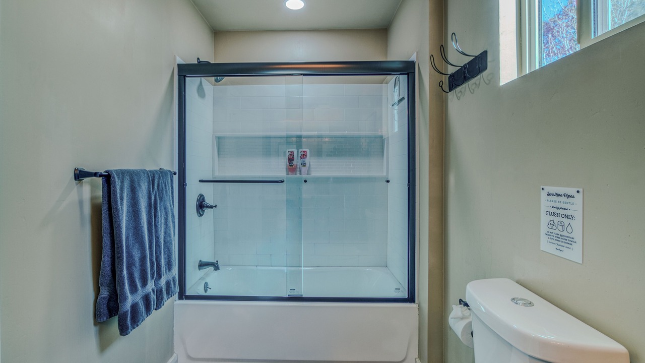Photo of Bathroom in Ruidoso