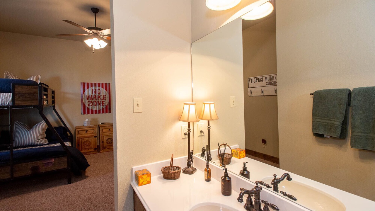 Photo of Bathroom in Tool