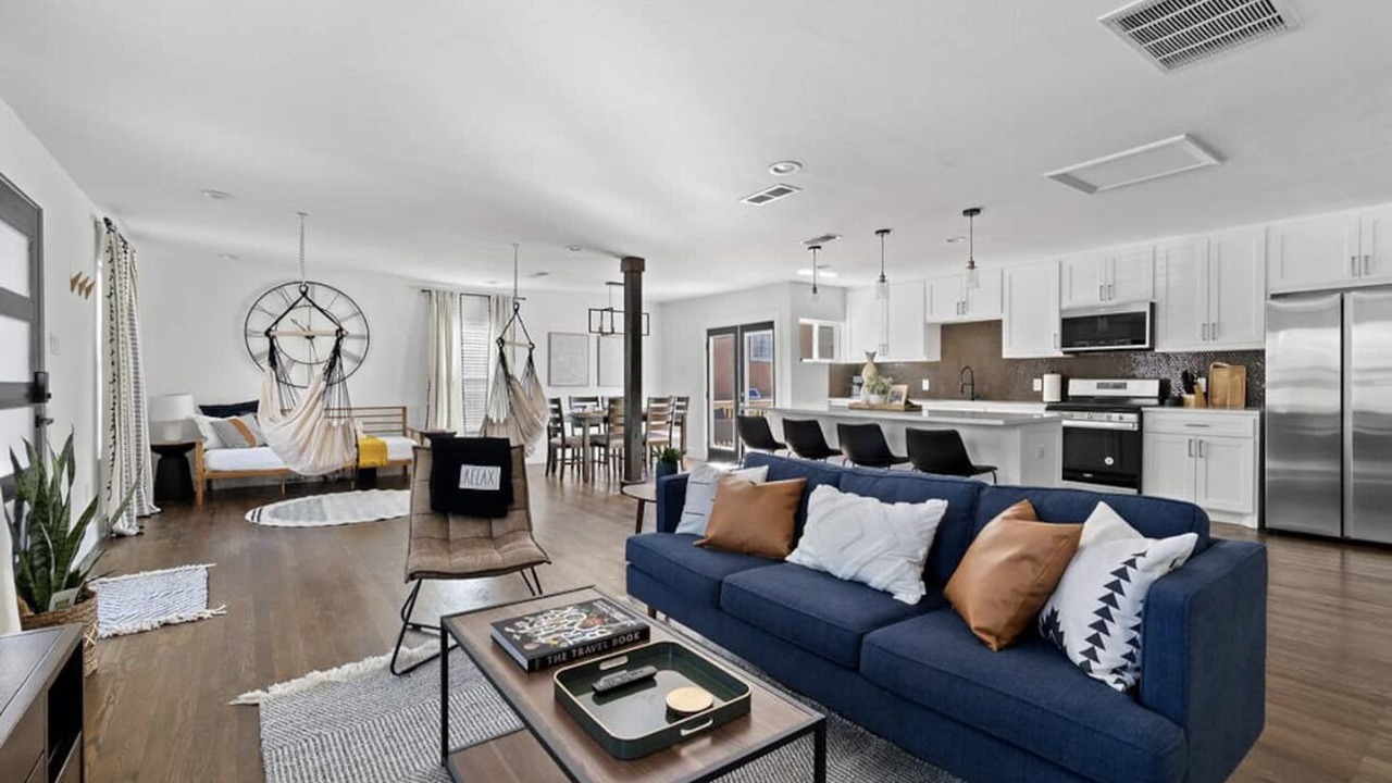 Photo of Livingroom in West Dallas