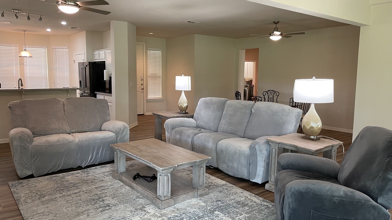 Photo of Livingroom in Sun City