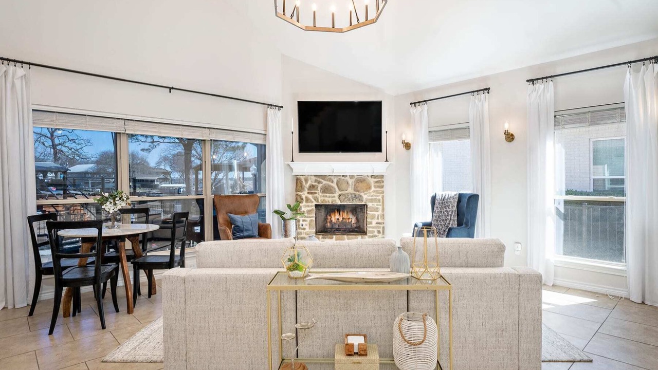 Photo of Livingroom in Mabank