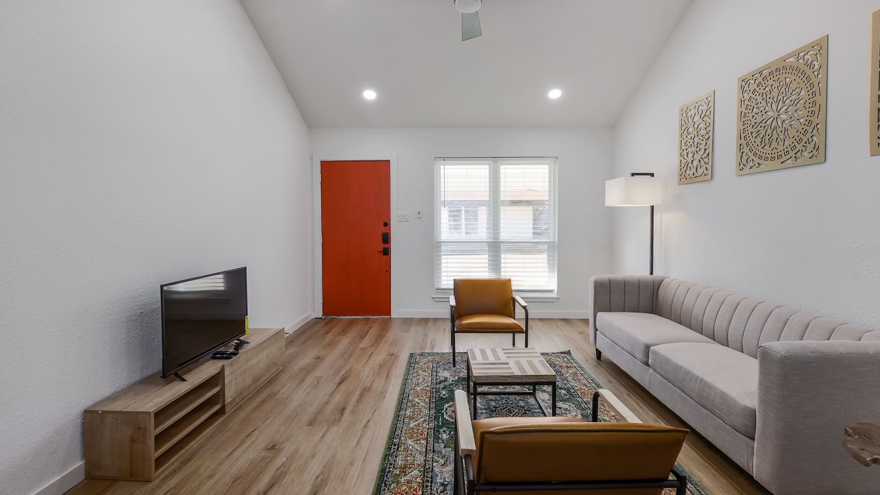 Photo of Livingroom in North Austin Civic Association