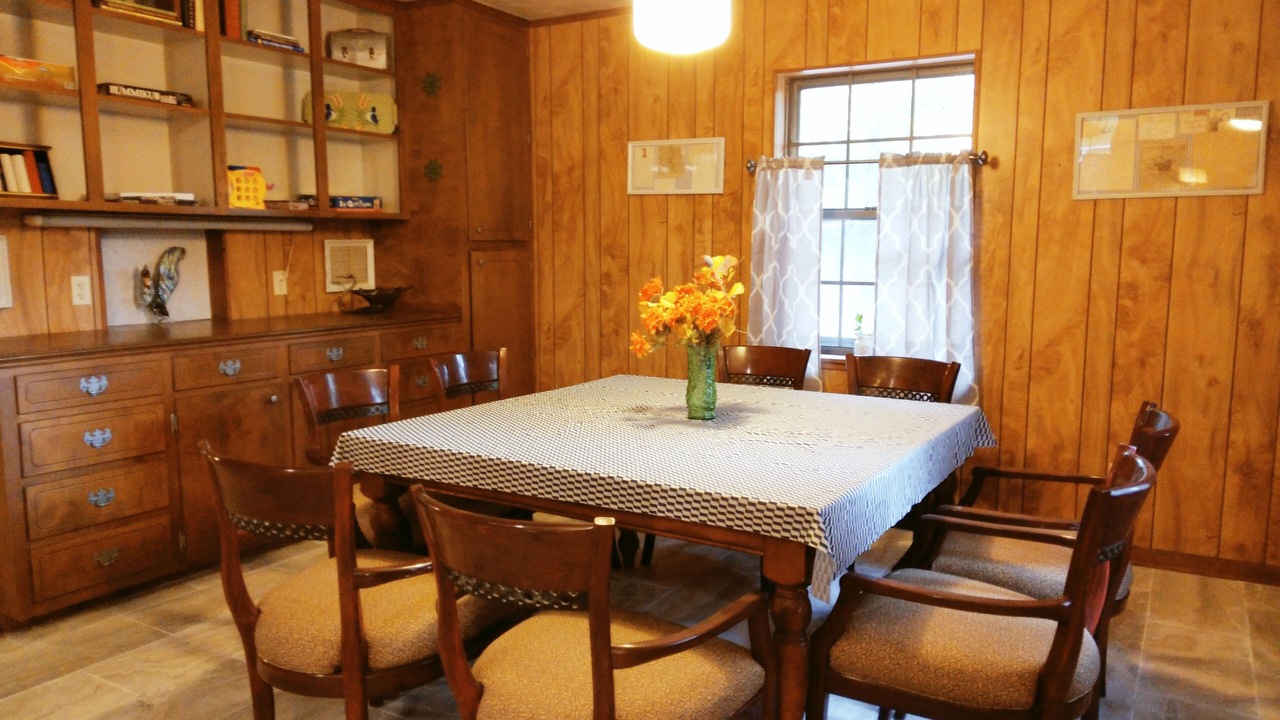 Photo of Bedroom in Flint