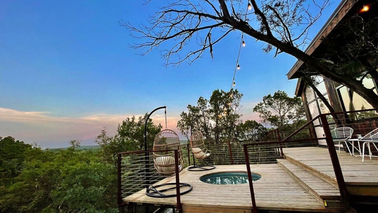 Photo of Patio Balcony in Oatmeal