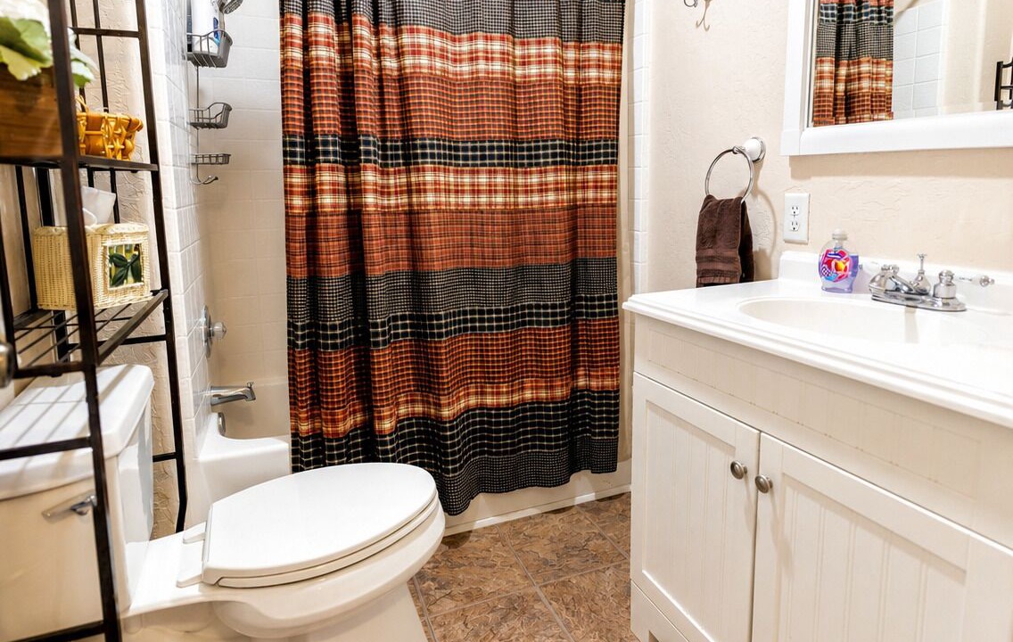Photo of Bathroom in Cloudcroft