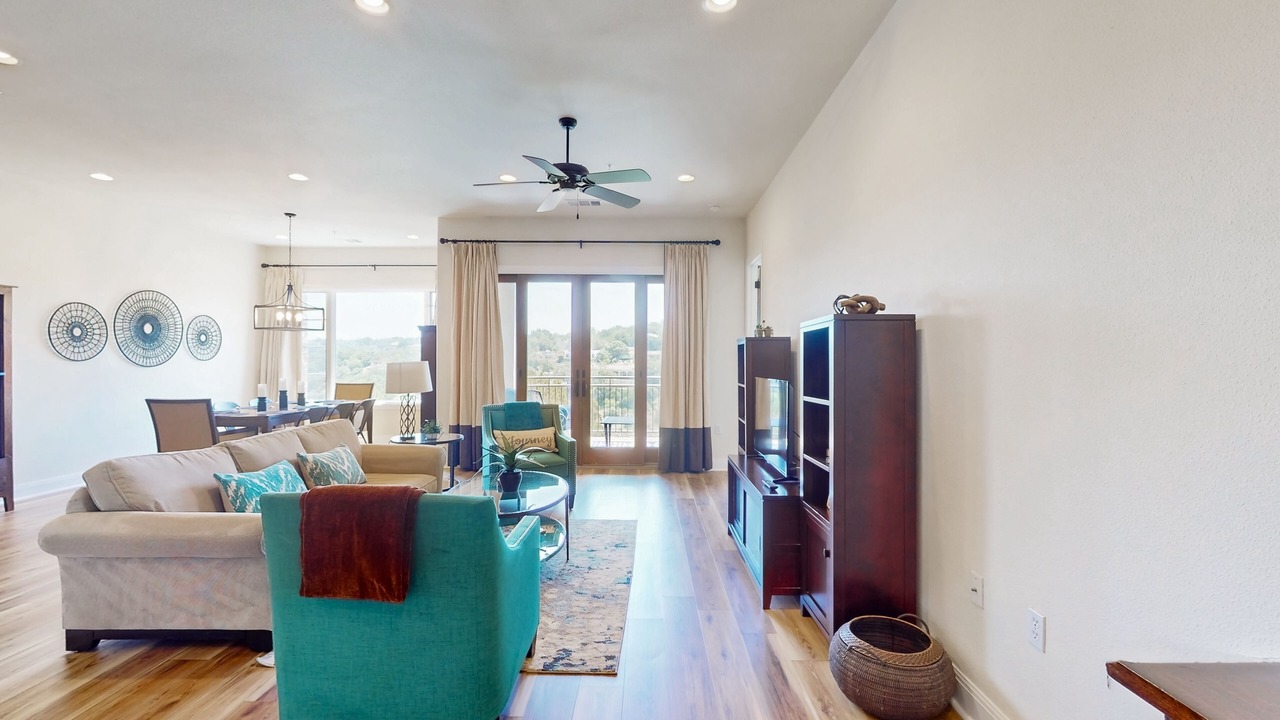 Photo of Livingroom in Lakeway
