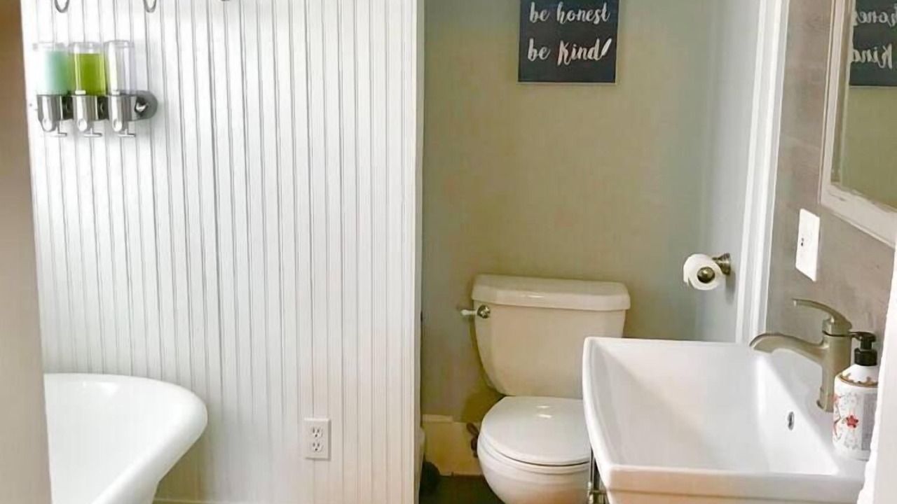 Photo of Bathroom in Old East Dallas
