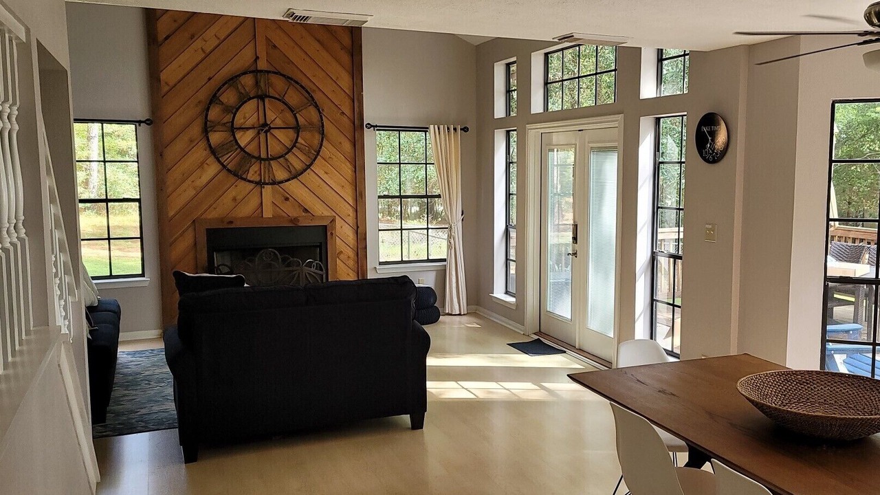 Photo of Livingroom in Trinity