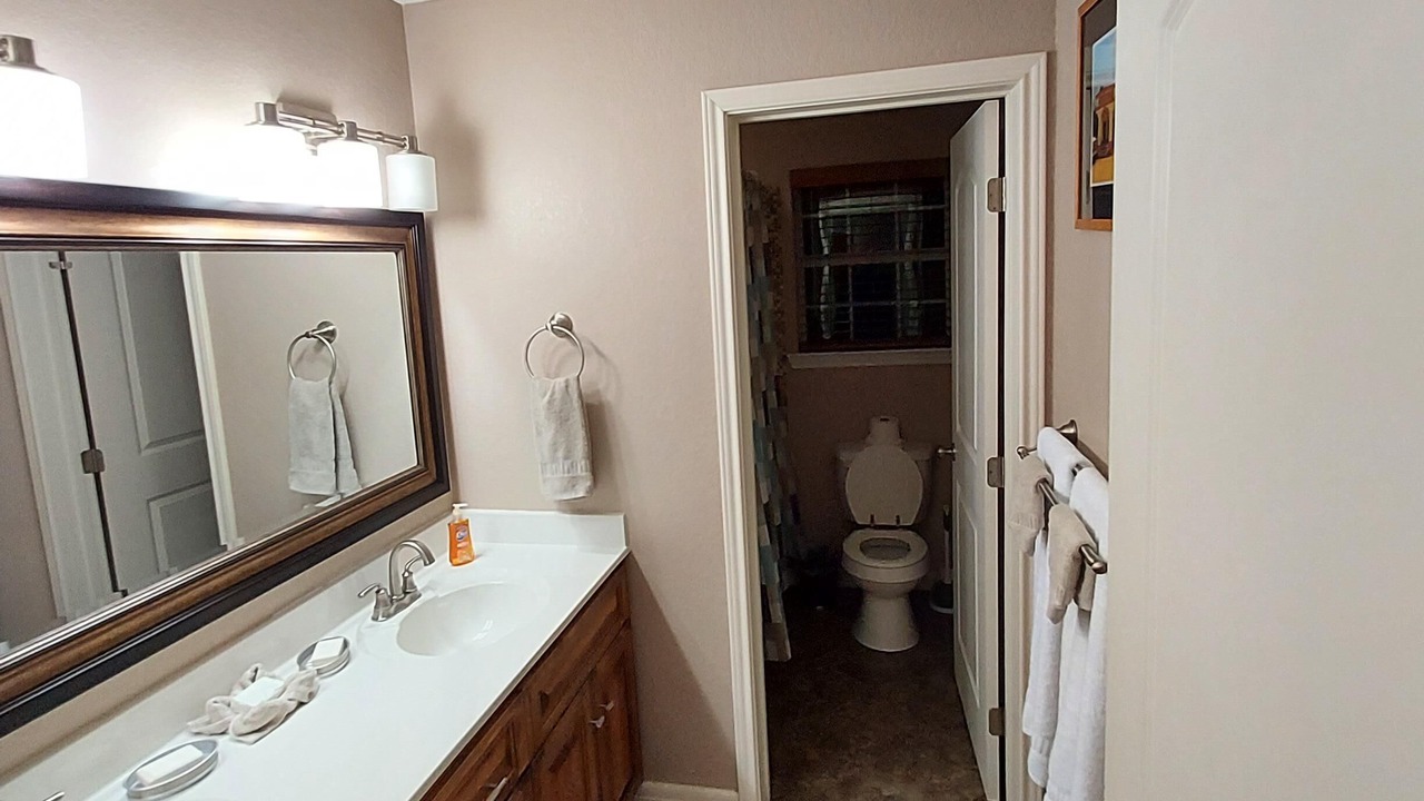 Photo of Bathroom in Brookeland