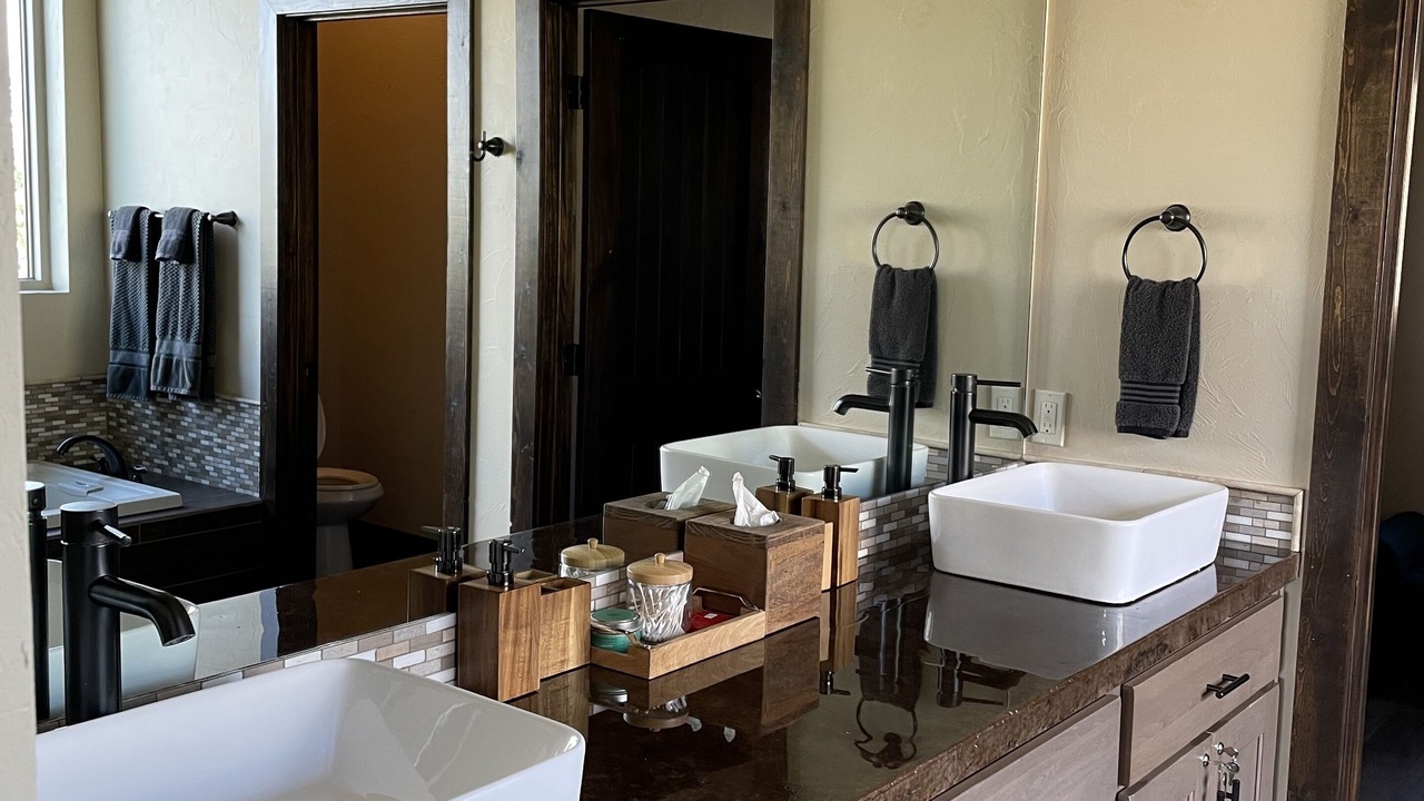 Photo of Bathroom in Ruidoso