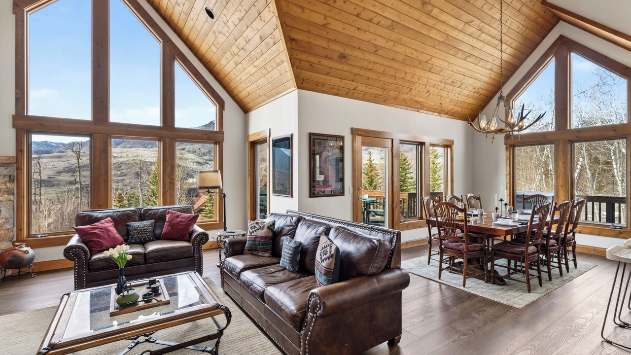 Photo of Livingroom in Mountain Village