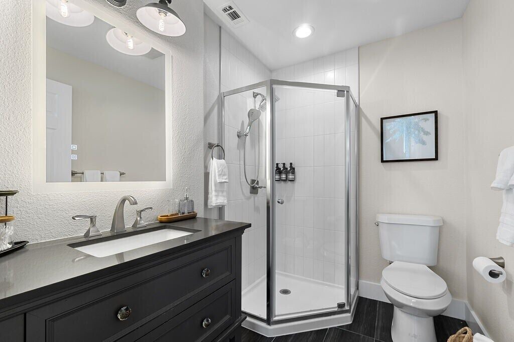 Photo of Bathroom in Kessler