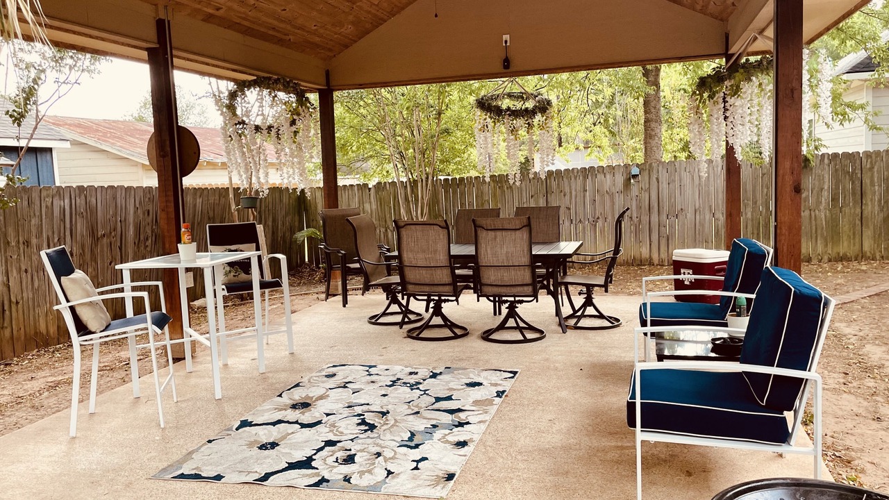 Photo of Outdoor in Bryan