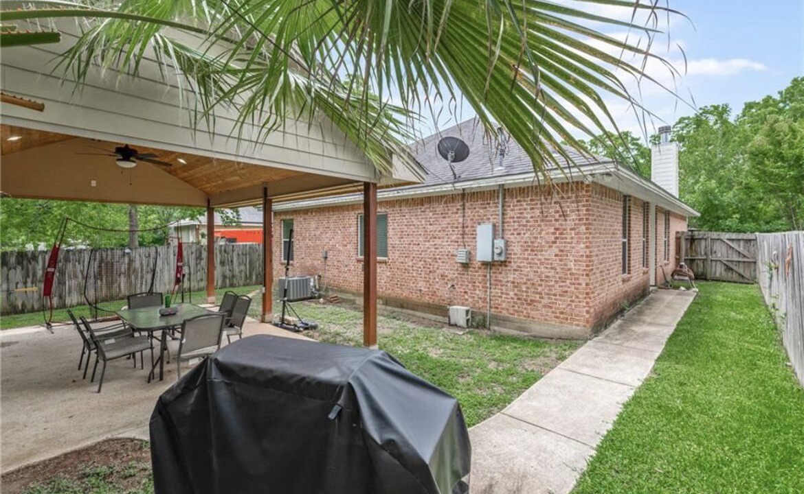 Photo of Outdoor in Bryan