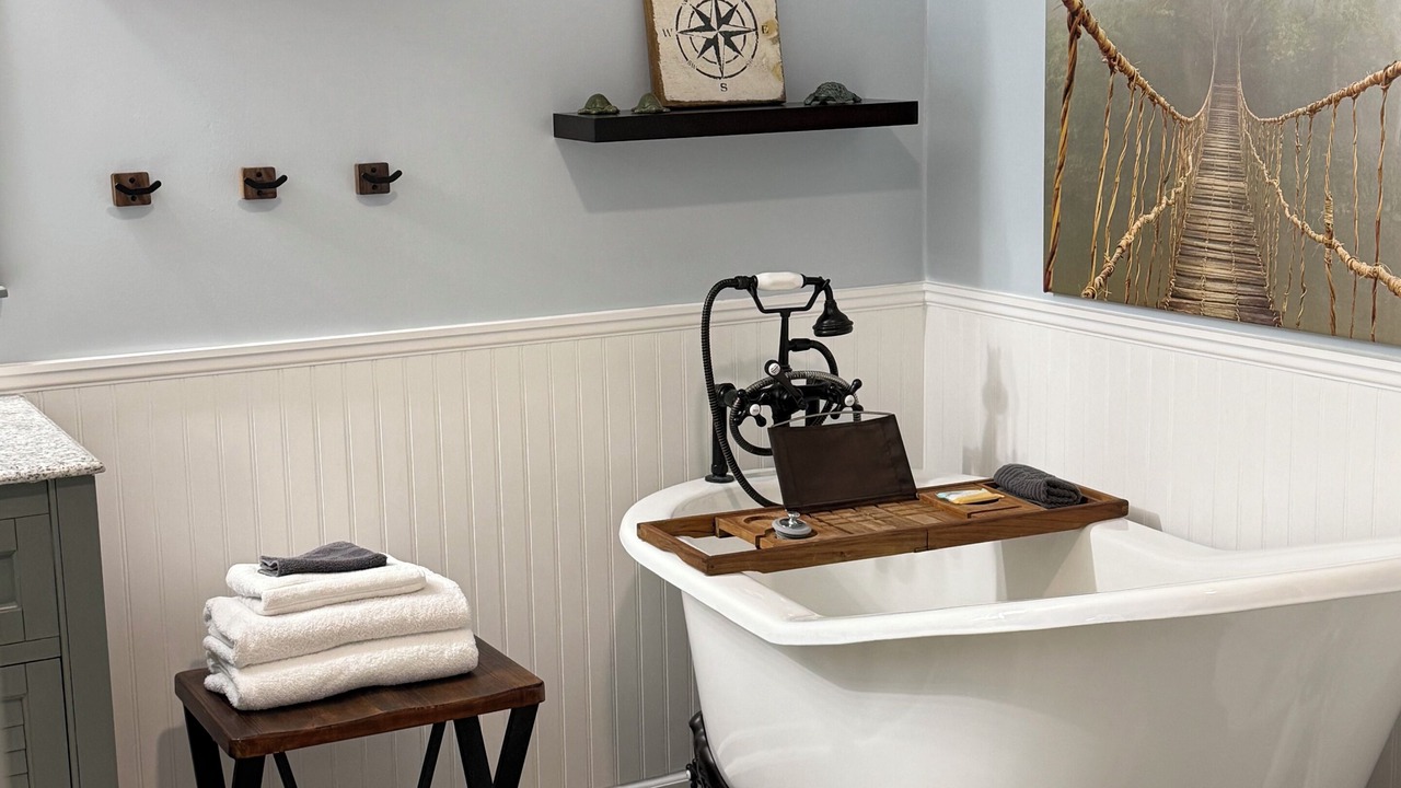Photo of Bathroom in Pointblank