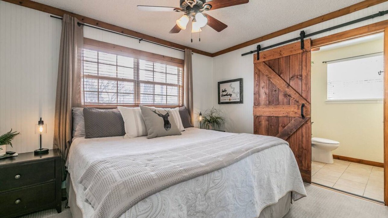 Photo of Bathroom in Granbury