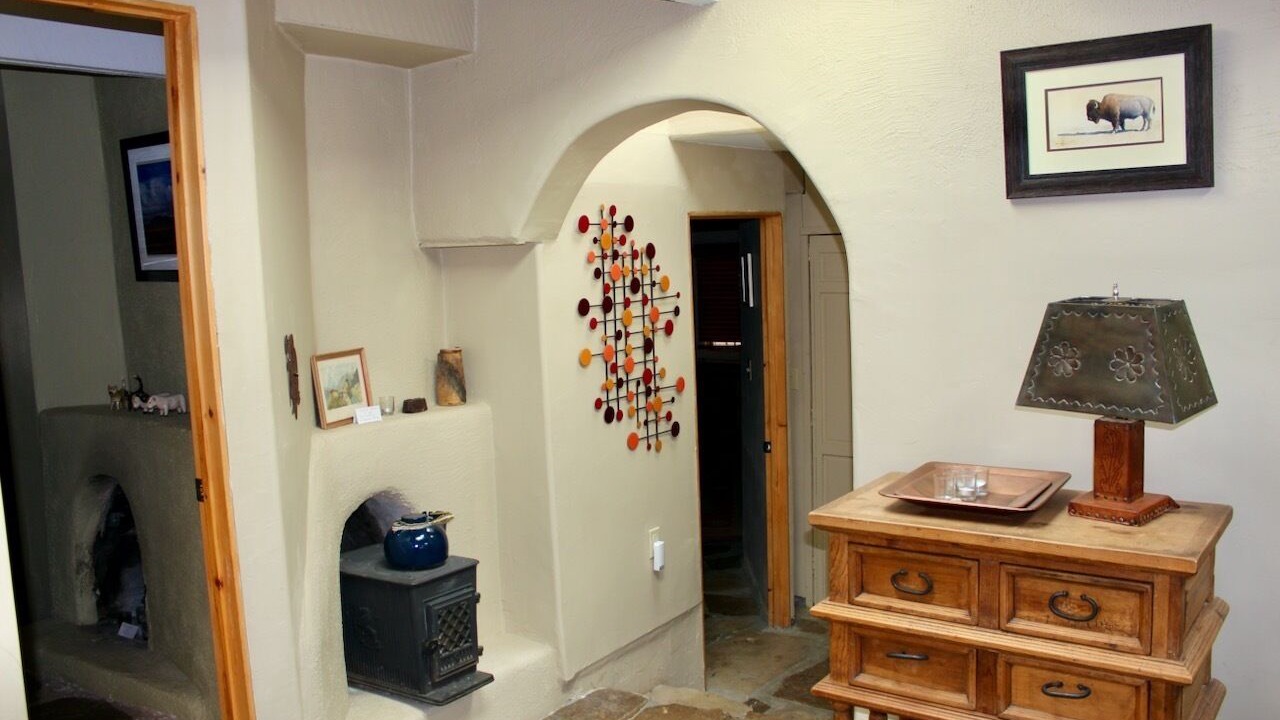 Photo of Livingroom in Taos