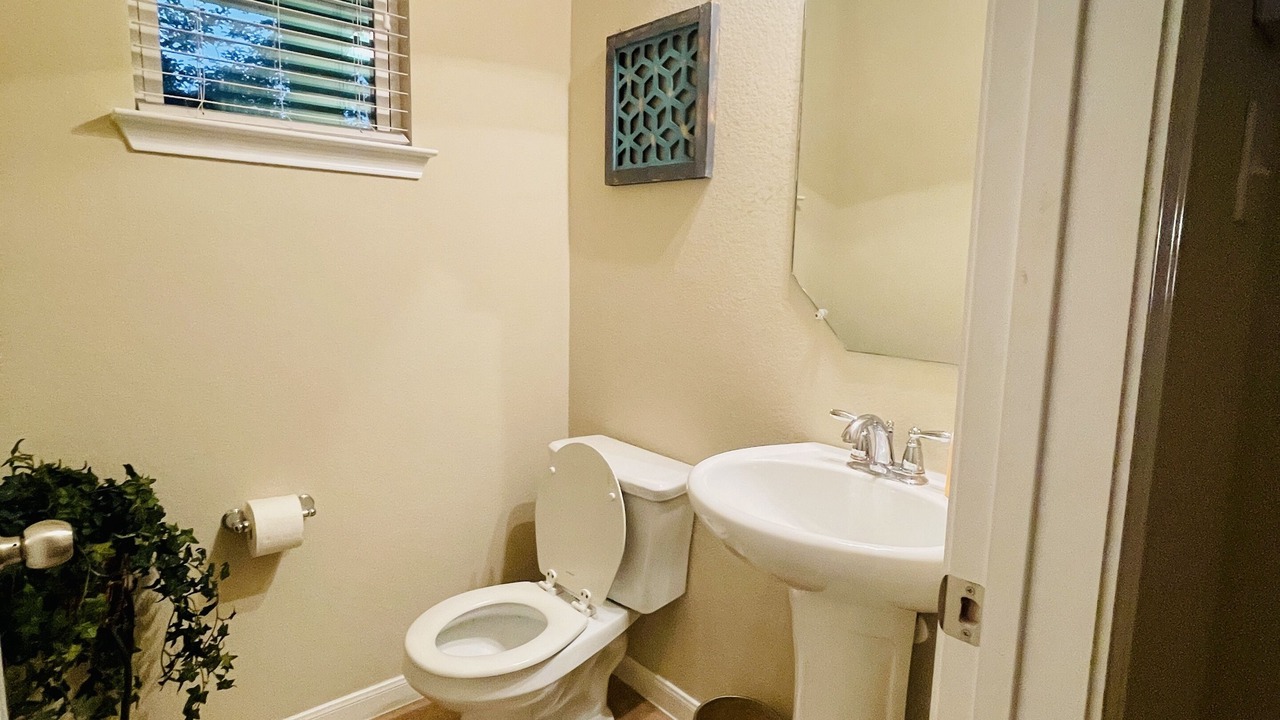 Photo of Bathroom in Round Rock Original Plat