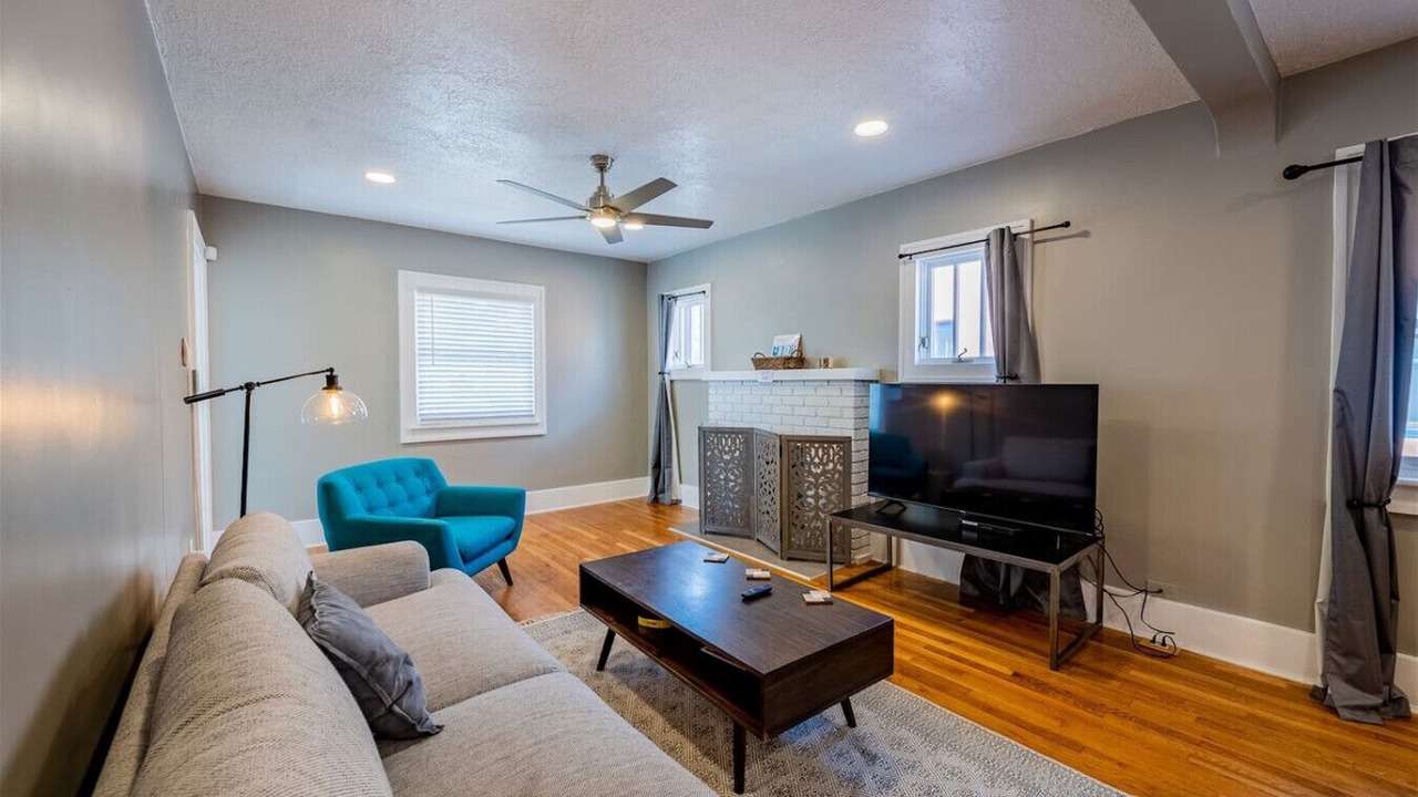Photo of Livingroom in Downtown Albuquerque
