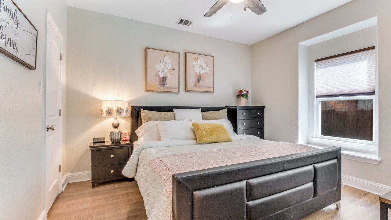 Photo of Bedroom in West Dallas
