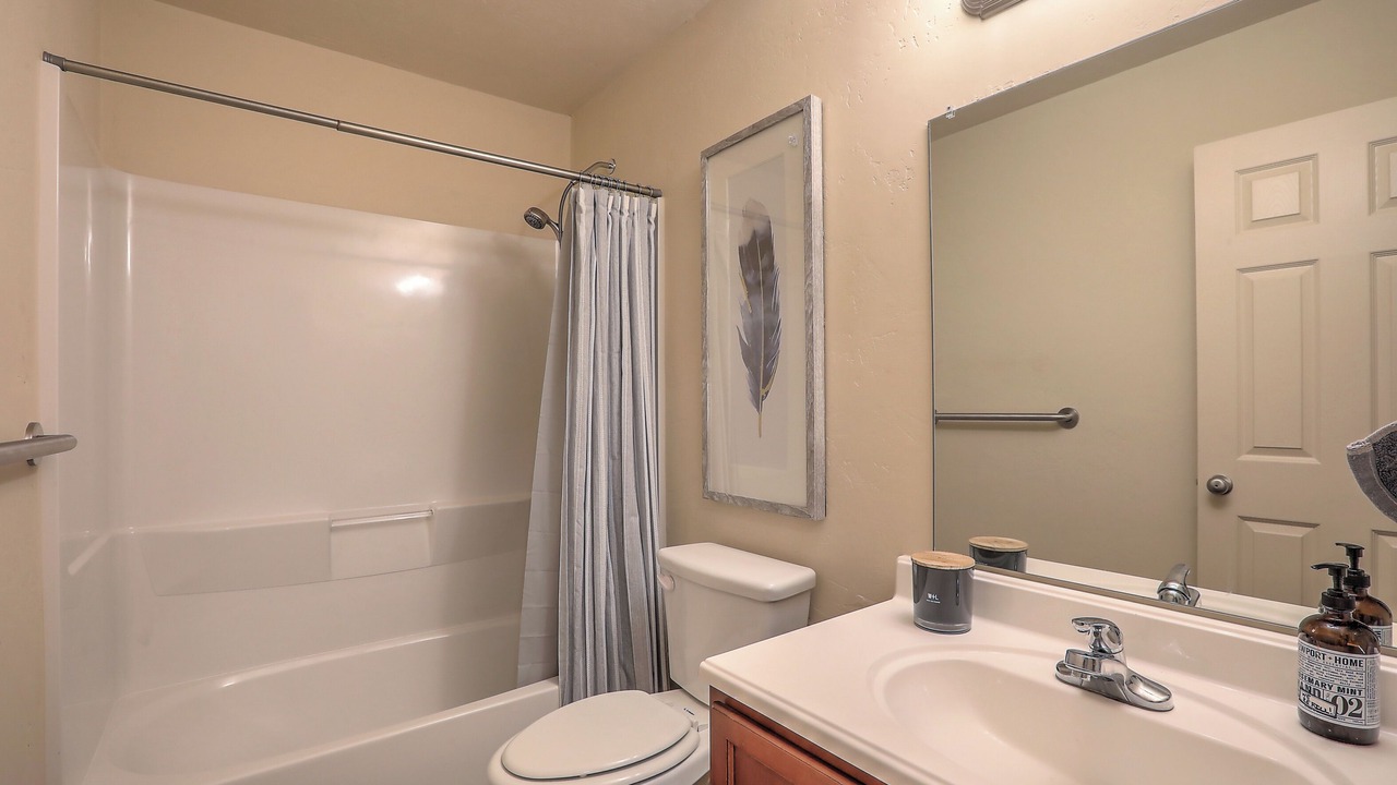 Photo of Bathroom in Alamogordo