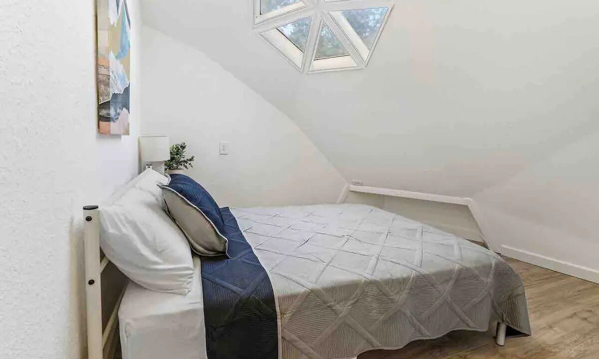 Photo of Bedroom in North Shore Colony