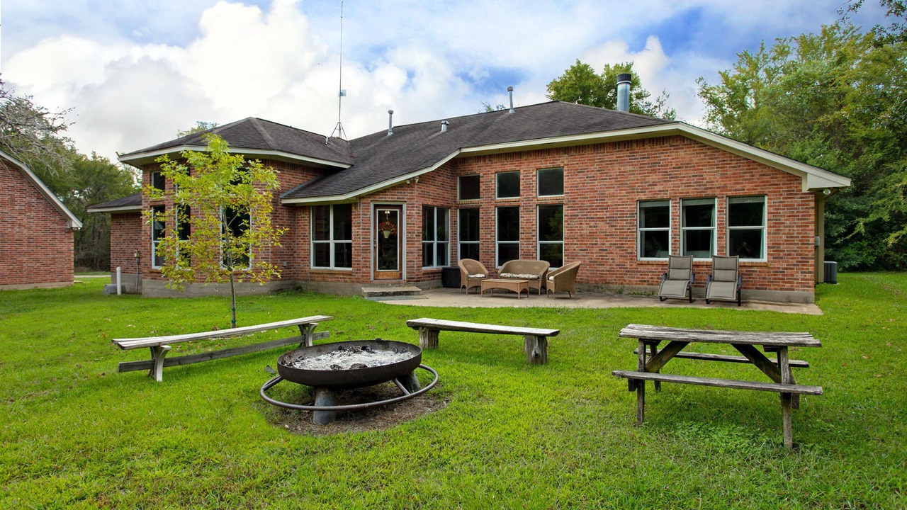 Photo of Others in Navasota
