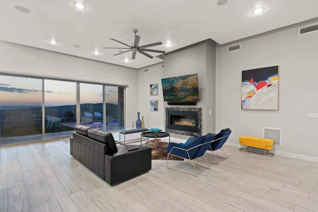 Photo of Livingroom in El Paso