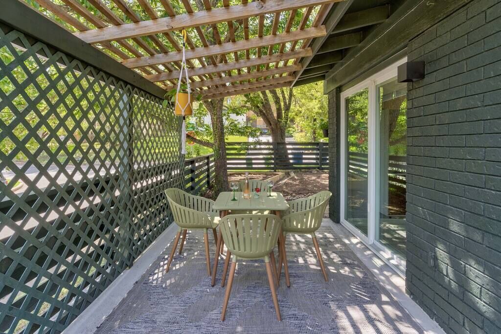 Photo of Outdoor in Greater South River City