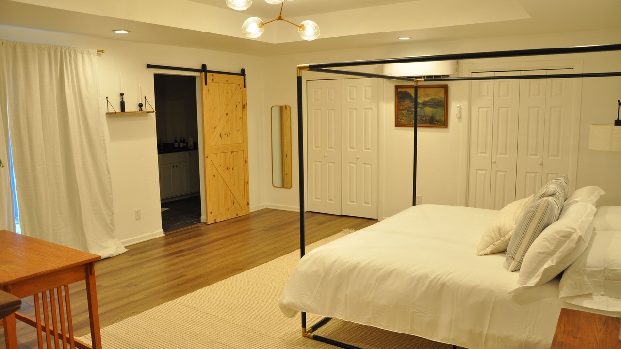 Photo of Bedroom in Woodway