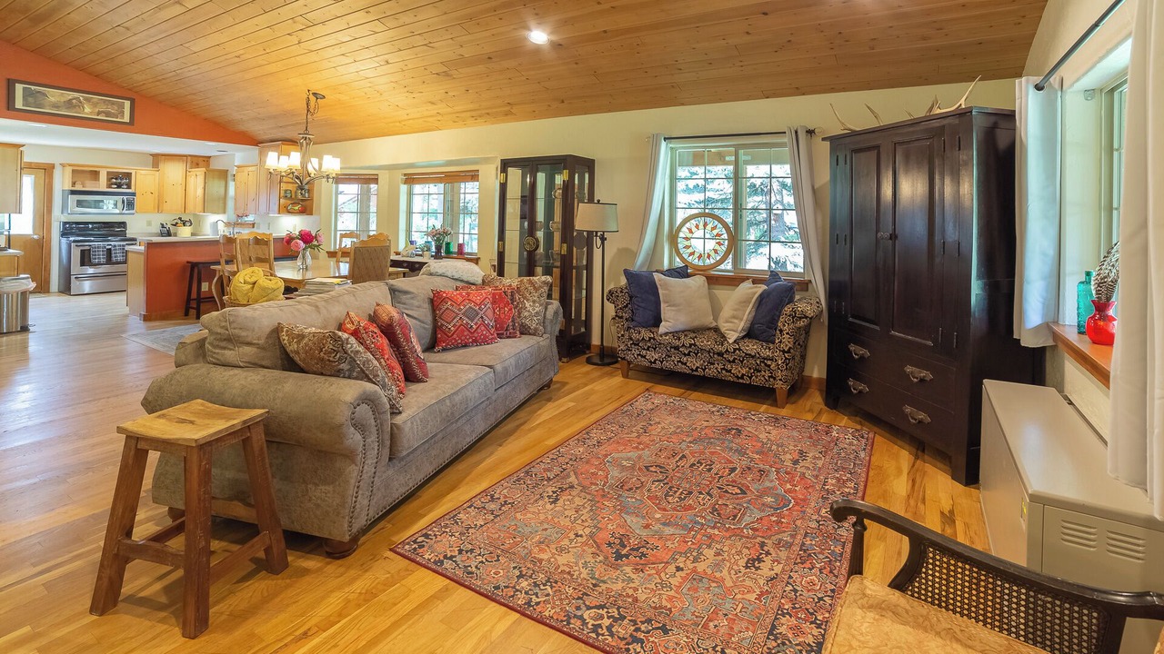 Photo of Livingroom in Bayfield
