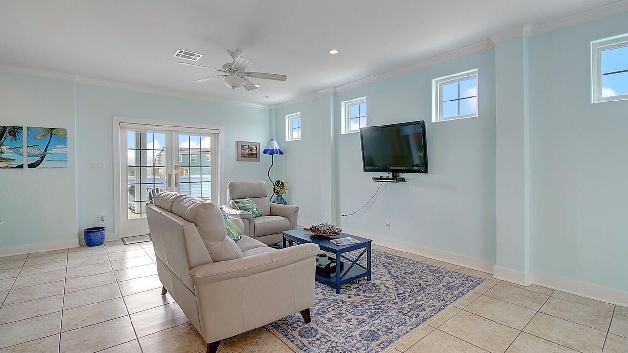 Photo of Livingroom in Sand Point