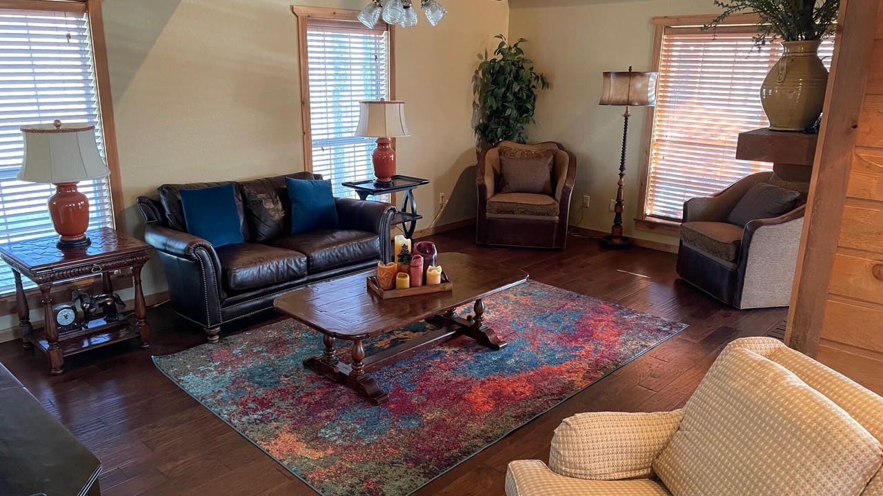 Photo of Livingroom in Grand Saline