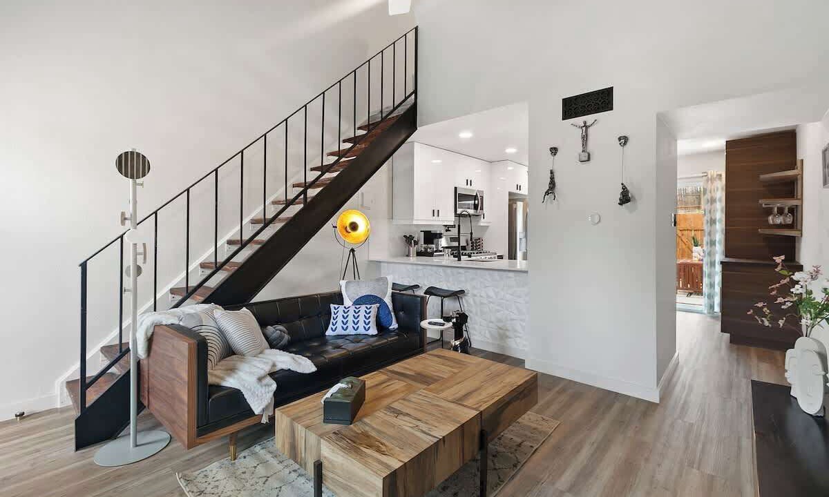 Photo of Livingroom in St. Edwards