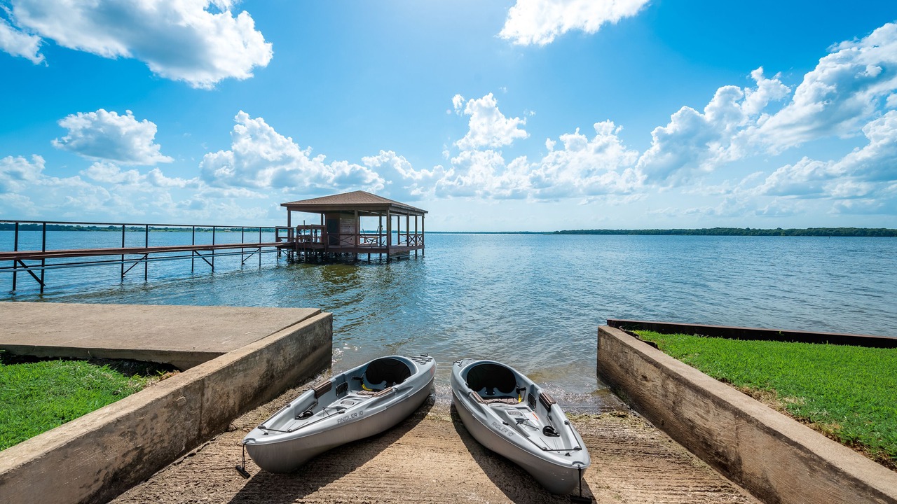 Photo of Others in Emory