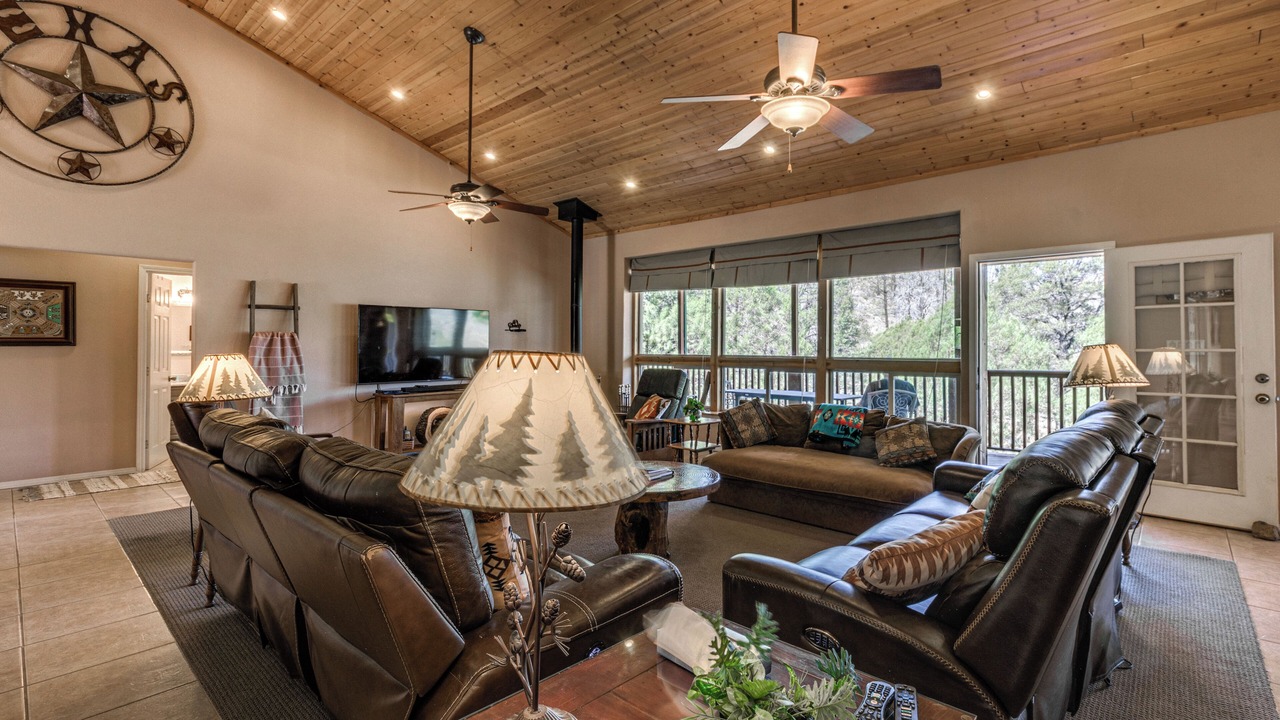 Photo of Livingroom in Ruidoso