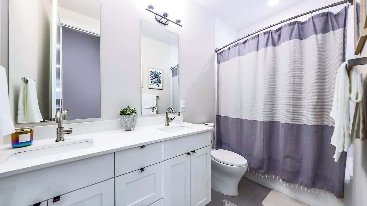 Photo of Bathroom in Chestnut