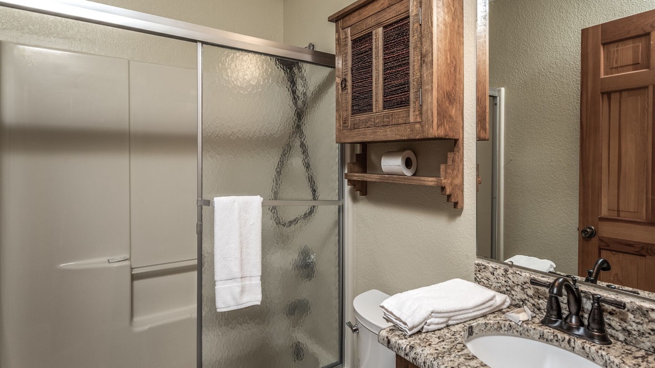 Photo of Bathroom in Ruidoso