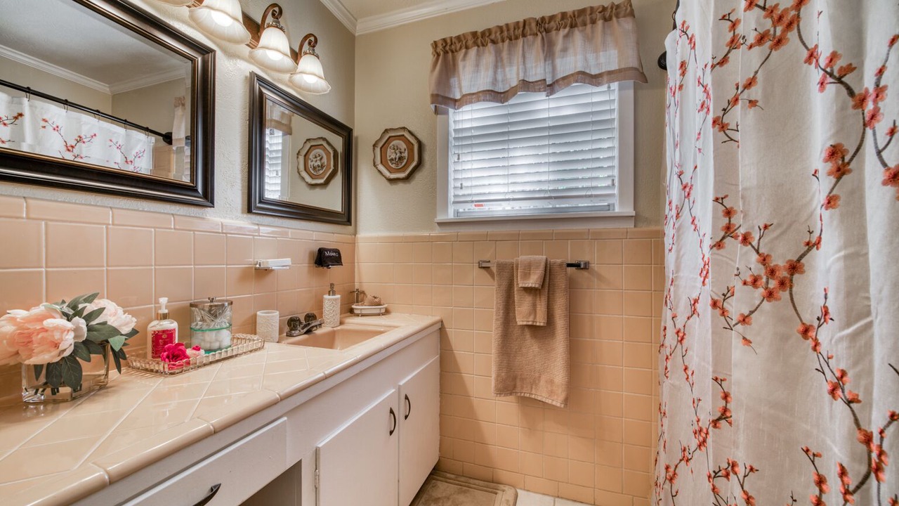 Photo of Bedroom in Bryan