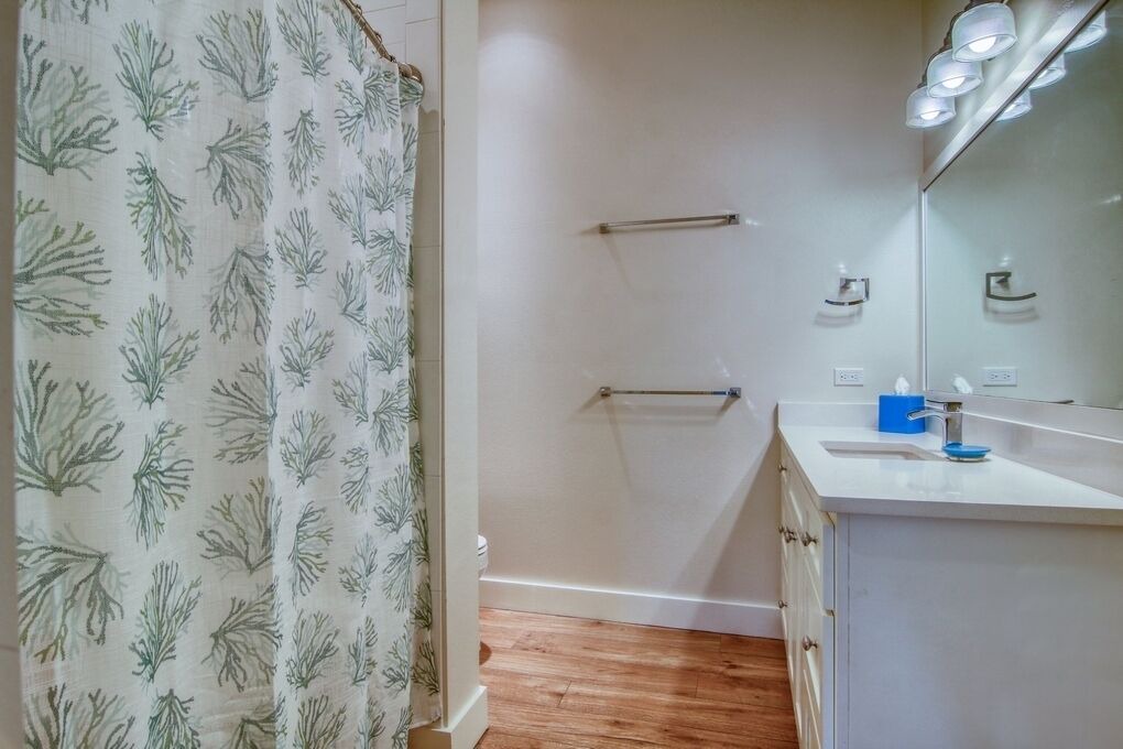Photo of Bathroom in Cinnamon Shore