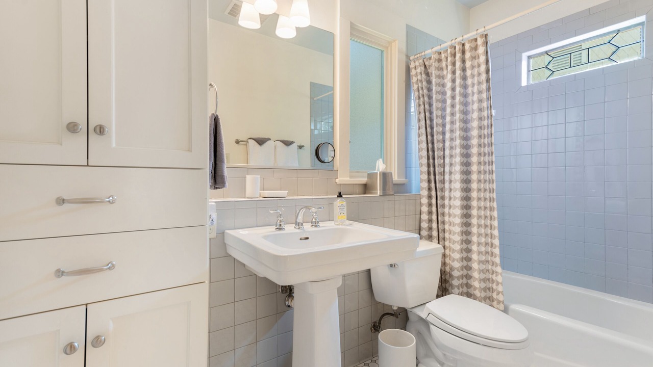 Photo of Bathroom in Hyde Park